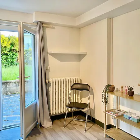 Calme Et Lumineux, Terrasse Ensoleillee 2 Apartamento *